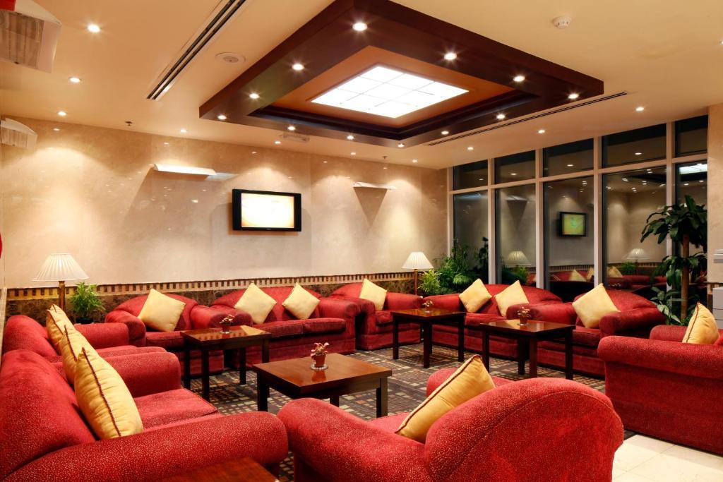 Avari Hotel Apartments - Al Barsha Дубай Экстерьер фото