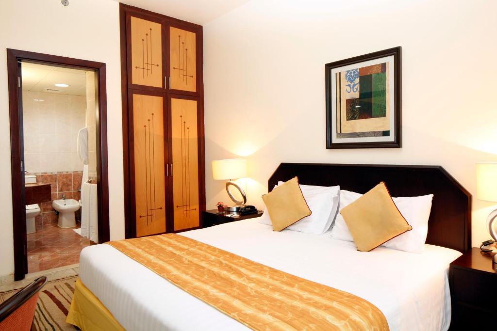 Avari Hotel Apartments - Al Barsha Дубай Номер фото
