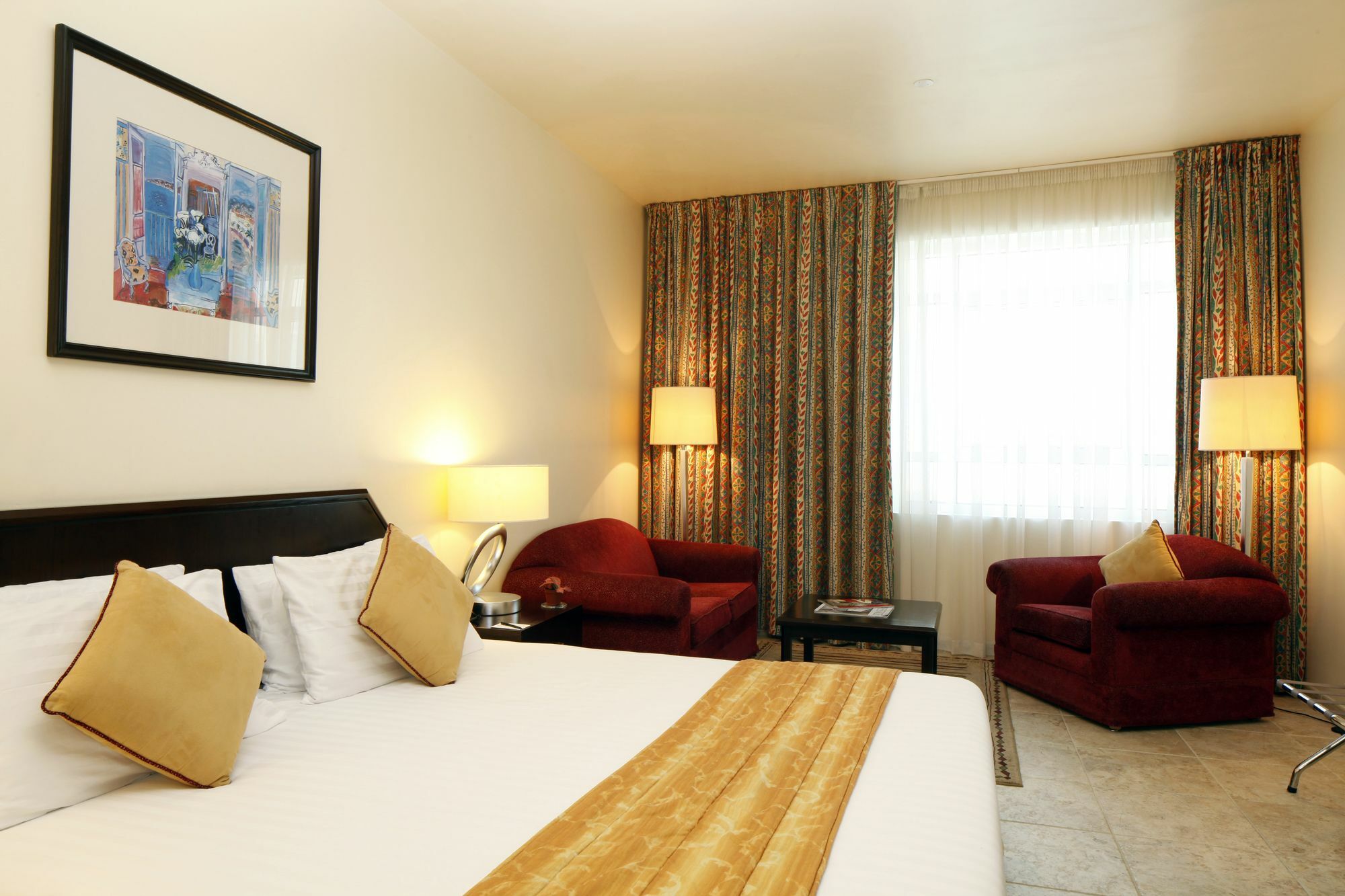 Avari Hotel Apartments - Al Barsha Дубай Экстерьер фото