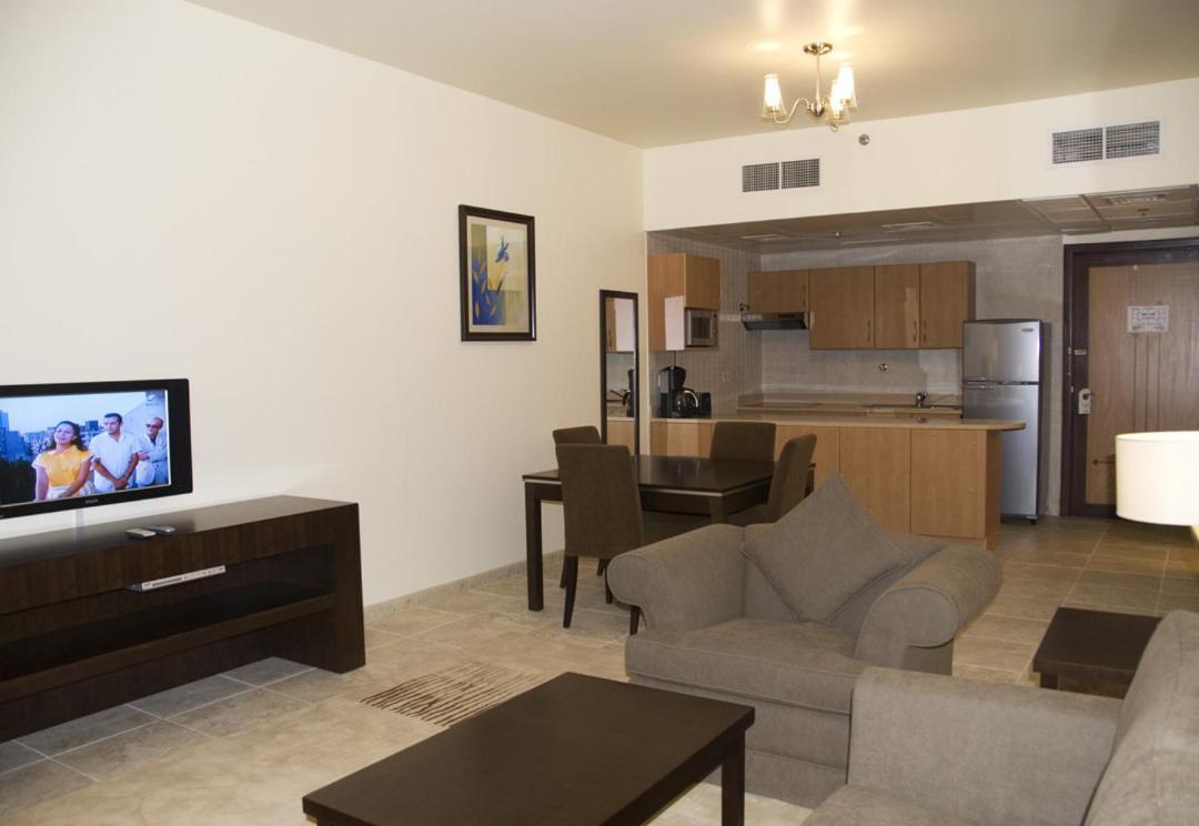 Avari Hotel Apartments - Al Barsha Дубай Номер фото